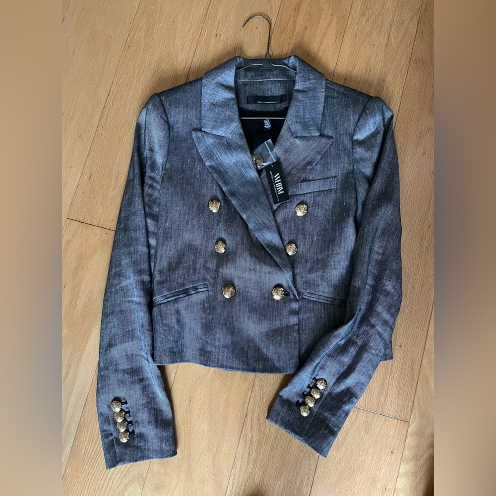 Cropped Linen Studio Blazer